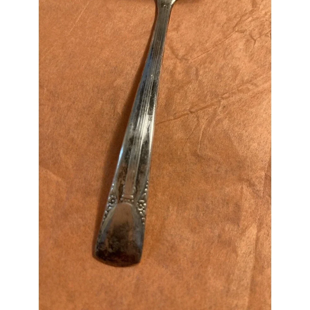 Embassy Bouquet Vintage Silverplated Cream Ladle Shield Column Motif Gravy